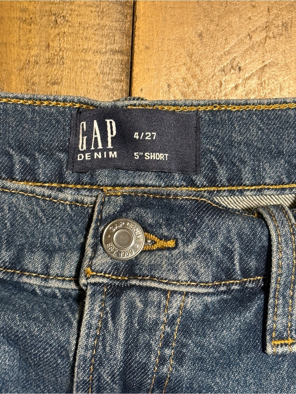 GAP Denim 5” Shorts Size 4 Dark Wash UltraSoft Stretch Denim - Picture 6 of 11